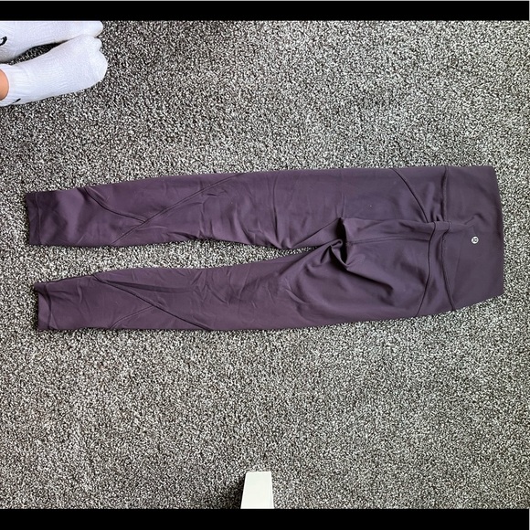 LULULEMON LEGGINGS - Picture 2 of 2